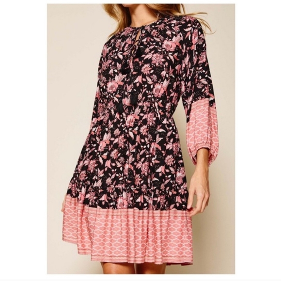 💜BLACK FLORAL DRESS.   NEW. - Picture 6 of 7